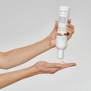 milk-shake-volume-conditioner-in-hand-2